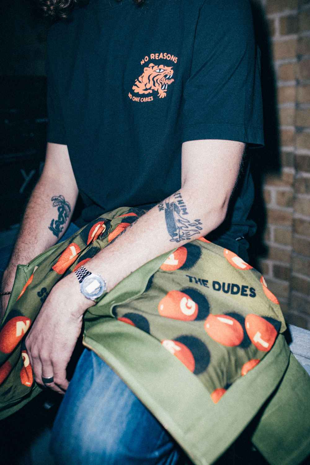 THE DUDES - Tee No one cares